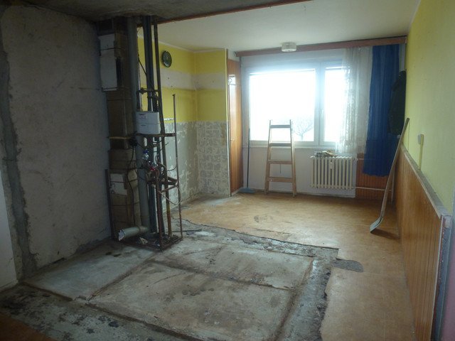 Malá koupelna | Vybouráno, uklizeno a může se začít stavět | Koupelny-svitavy.cz