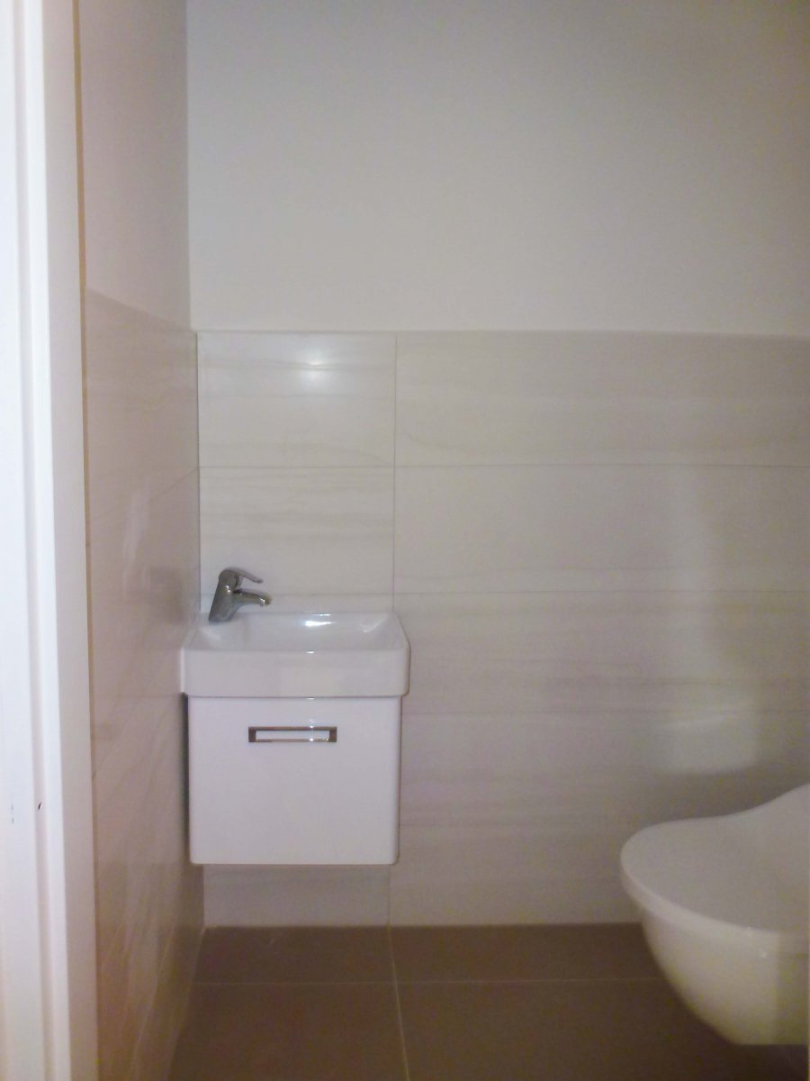 Dřevojas - Umývátko na WC Door 440 S, bílá,vysoký lesk | Koupelny-svitavy.cz