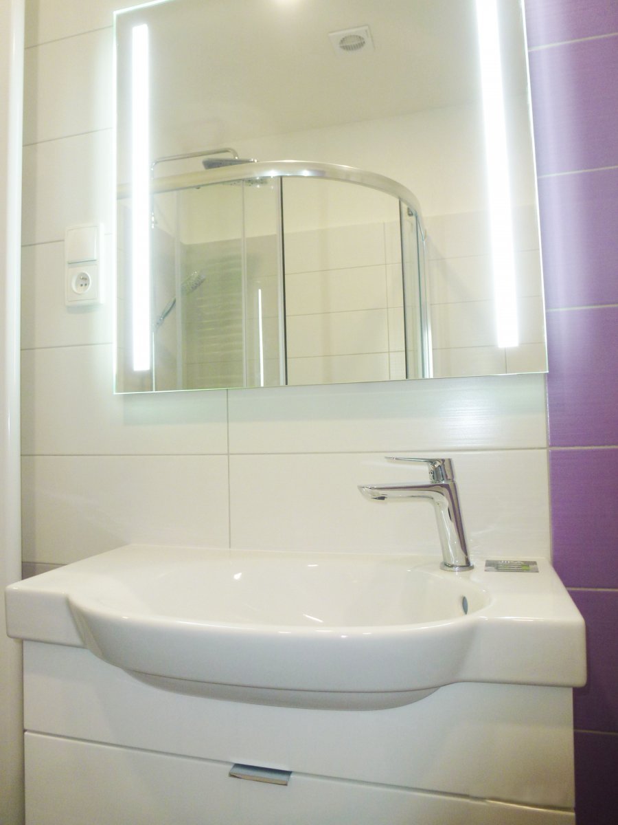 INTEDOOR LINE koupelnové hranaté zrcadlo na desce LI4 ZS 70/70 TF | Koupelny-svitavy.cz