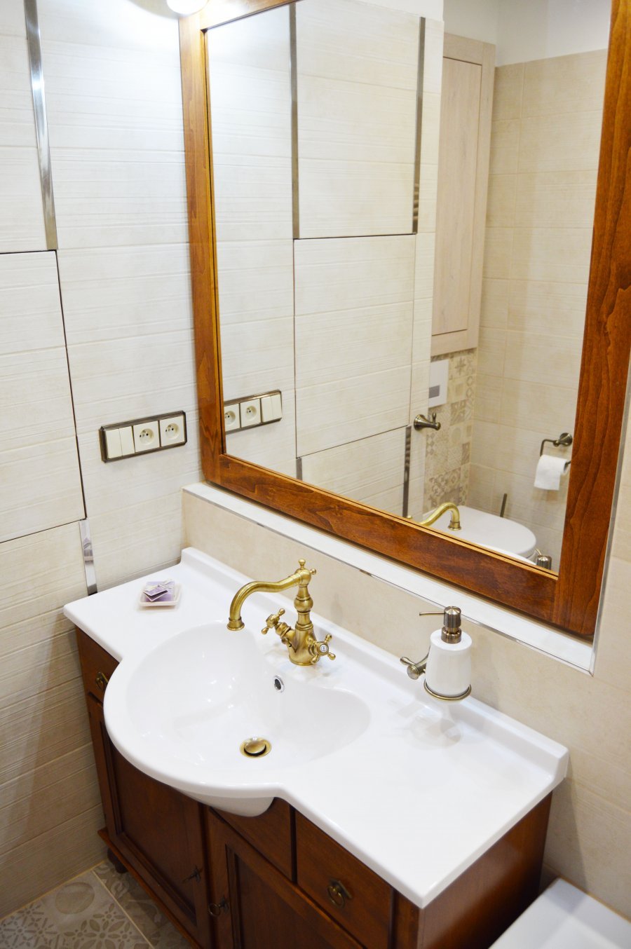 Zrcadlo Provance AMZ861A, světlý ořech 109x3x117 | Koupelny-svitavy.cz